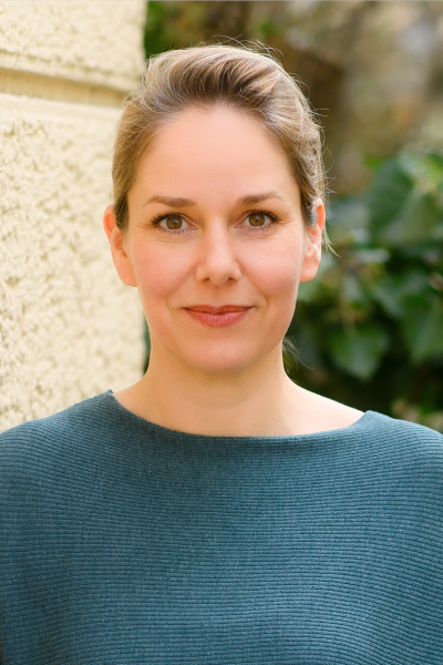 Julia-Schoeirer
